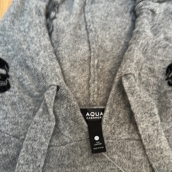 Aqua cashmere Bloomingdale’s hoodie - Picture 3 of 5